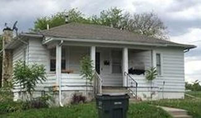 Building Photo - 231 S Wilmoth Ave