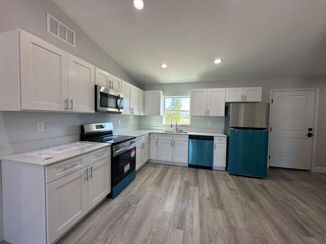 Photo - 5 Dogwood Ct