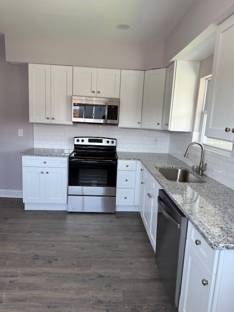 Photo - 115 Oak St Unit Front Right