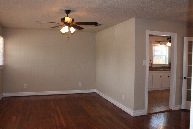 Photo - PRE -LEASING FOR AUGUST ! 4 Bedroom/2 bath House 1.5 Miles from Texas Tech