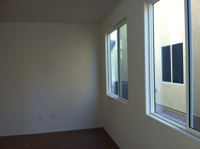 Photo - 2741 Sunrise Bluff Dr