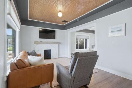 Photo - Beautiful 3 Bedroom Craftsman Bungalow Furnished or Unfurnished Available NOW!