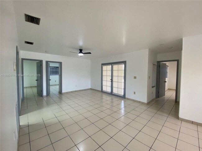 Photo - 14XX East Dr Unit top