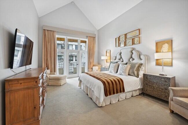 Photo - Utama Royale