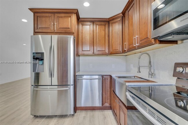 Photo - 1631 NE 114th St Unidad 311