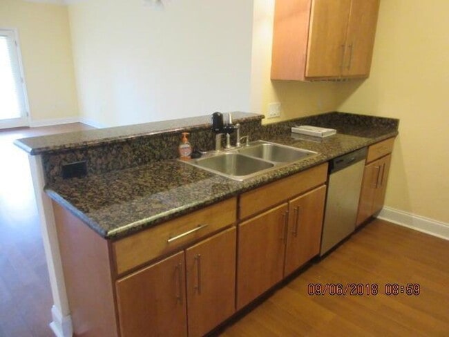 Photo - Upgraded End-Unit Townhome Minutes From Eglin AFB