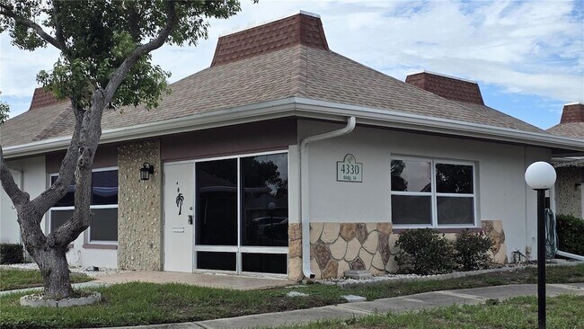 4330 Tahitian Gardens Cir Unit A