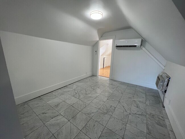 Photo - 1127 E S Temple St Unit 8