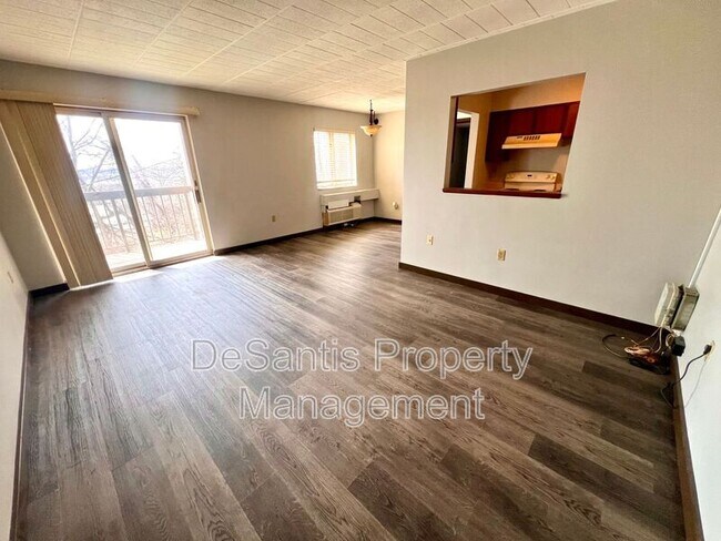 Photo - 508 Lunar Ln