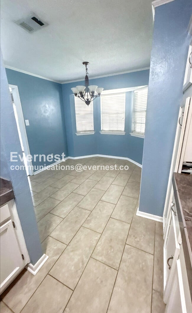 Photo - 710 Autumnbrook Cir