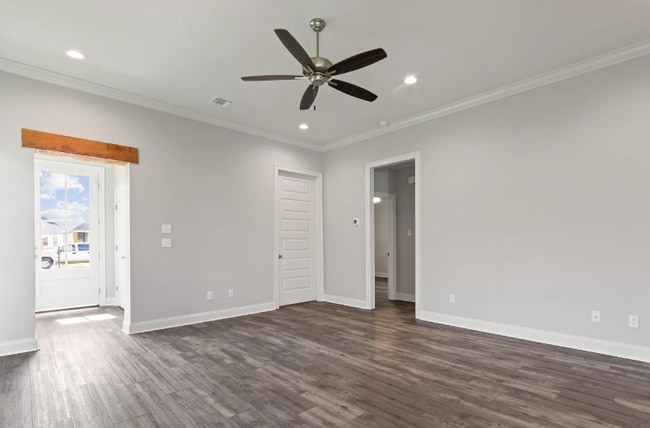 Photo - 214 Harton Rd