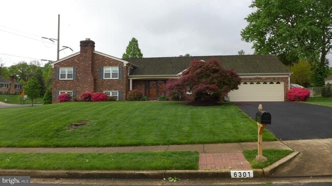 Building Photo - 6301 Evermay Dr