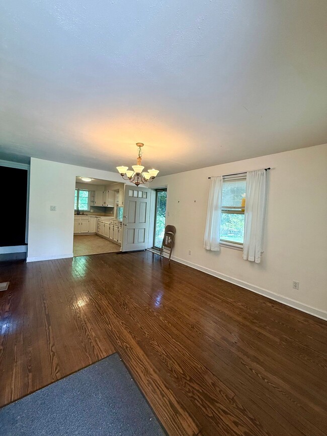 Photo - 119 E Church St