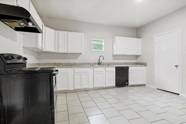 Photo - 3926 S Denley Dr