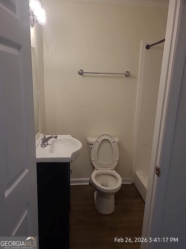 Photo - 1124 N Jefferson St Unit APT 7