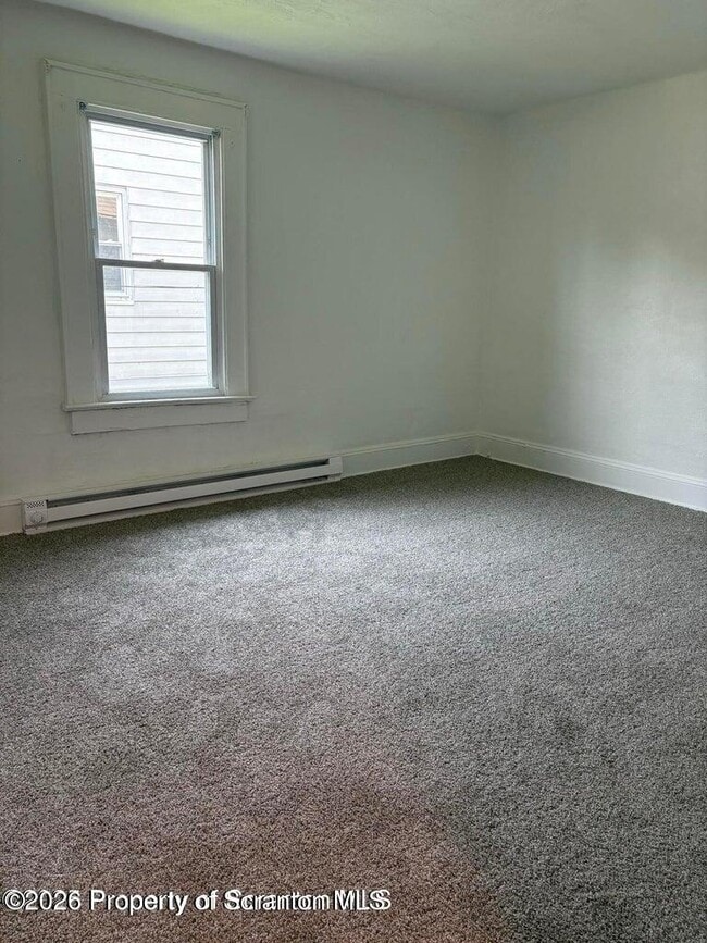 Photo - 1017 Main St