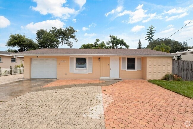 Building Photo - 3217 McIntosh Rd Unit A Rental