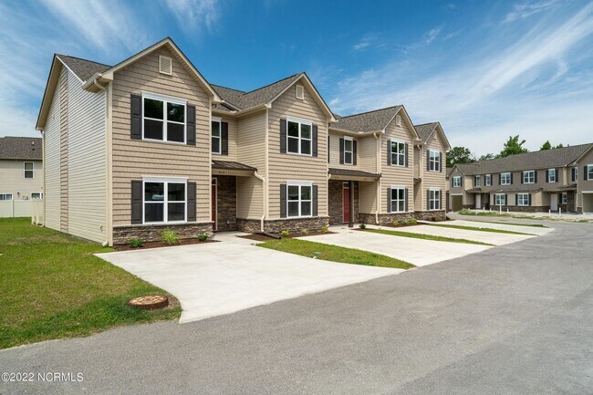 Photo - Townhome In BOYINGTON PLACE!