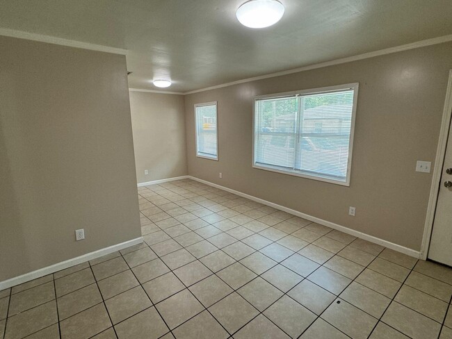 Photo - Cozy and Affordable 1/1 Duplex in Dothan A... Unit A3