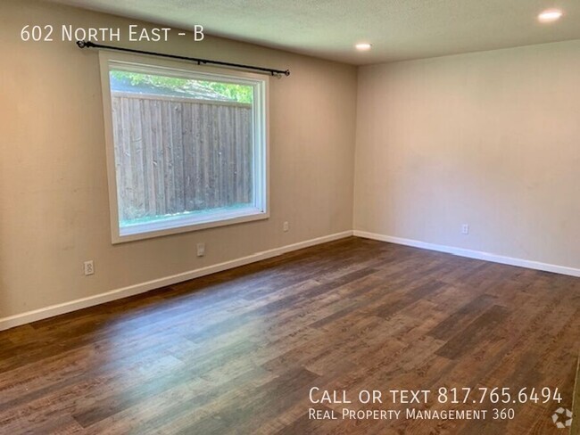 Building Photo - Great North Arlington duplex close to the ... Unit B Rental