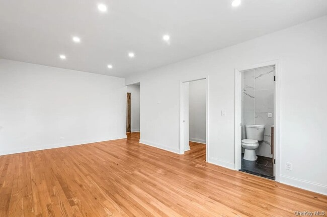 Photo - 98-76 Queens Blvd Unit 6L