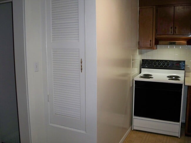 Photo - 1501 W Iles Ave