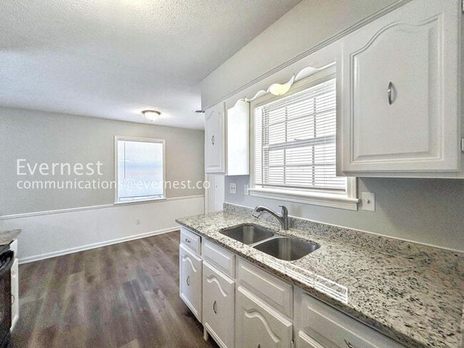 Photo - 3500 Panbrook Cove