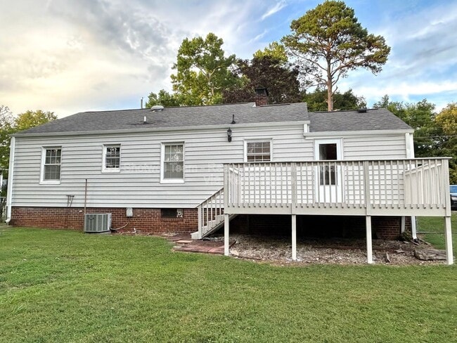 Photo - 4403 Cypress Ln SW