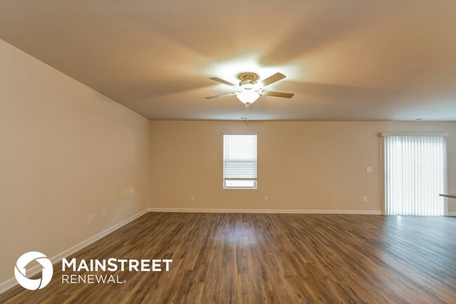 Photo - 364 Gourd St