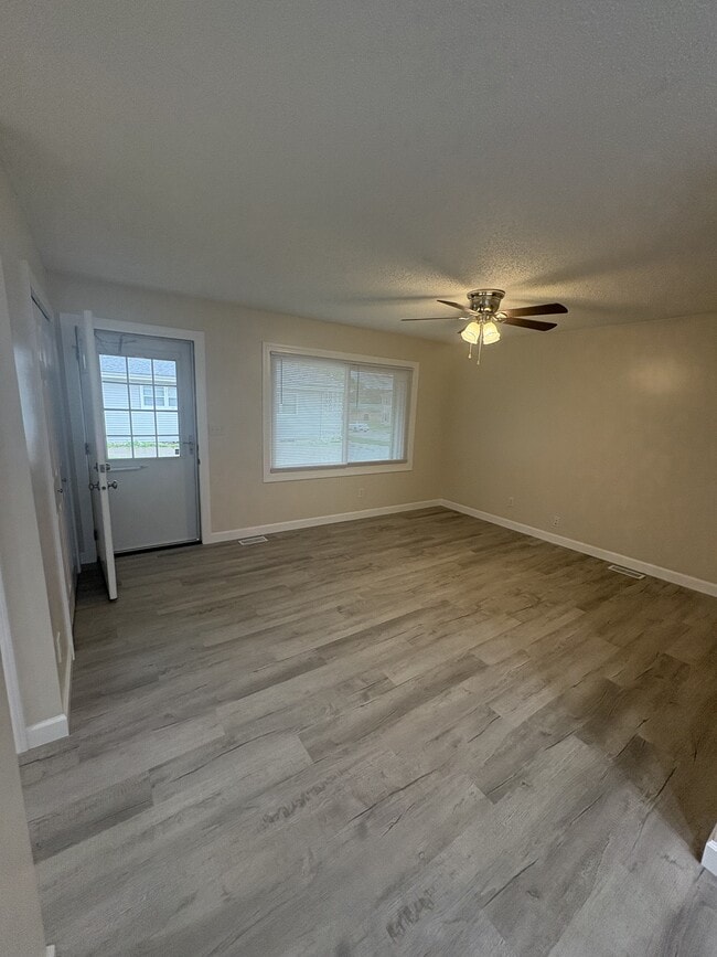 Photo - 2420 Wakefield Dr
