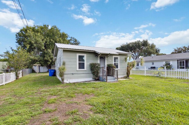 Charming 1/1 Home in St. Cloud Close to th... - Charming 1/1 Home in St. Cloud Close to th...