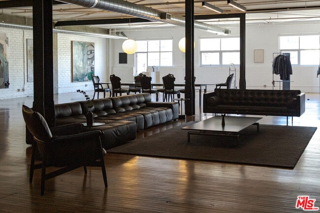 Photo - 500 Molino St Unidad 218