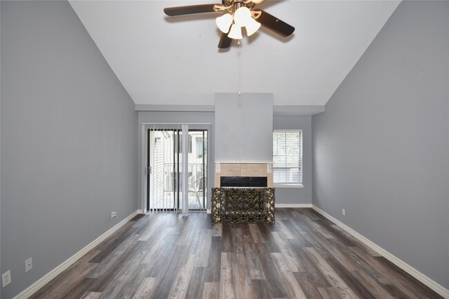 Photo - 10811 Richmond Ave Unit 76
