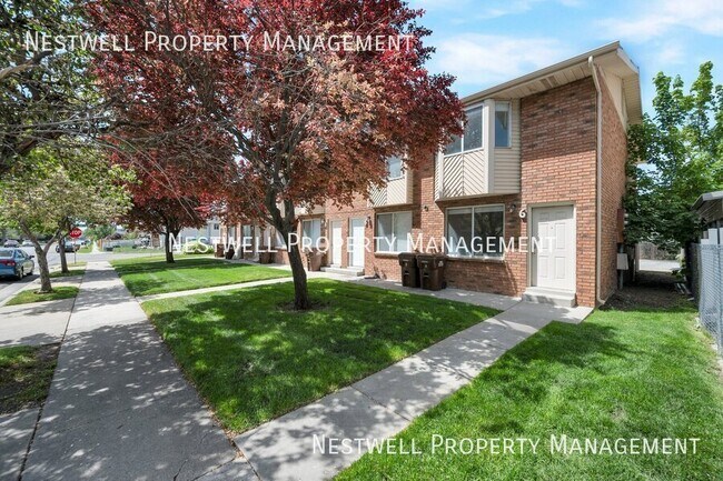 Photo - 1481 Mandalay Rd W Unit 1481 N Mandalay Rd Apt 6