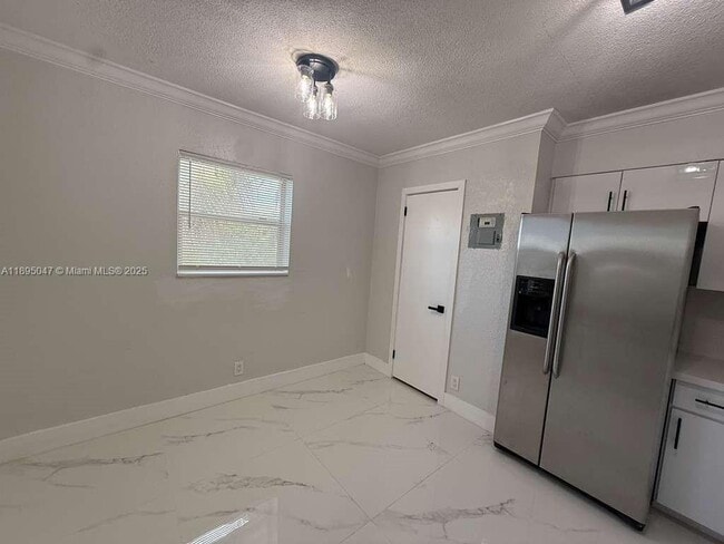 Photo - 3128 SW 12th Pl Unit 4