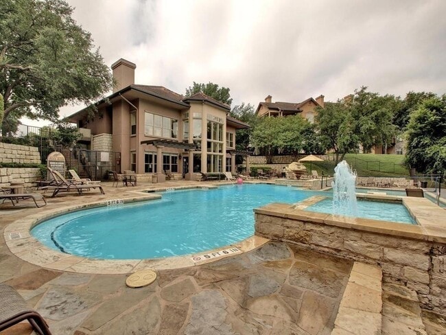 Building Photo - 6000 Shepherd Mountain Cove Unit 1820
