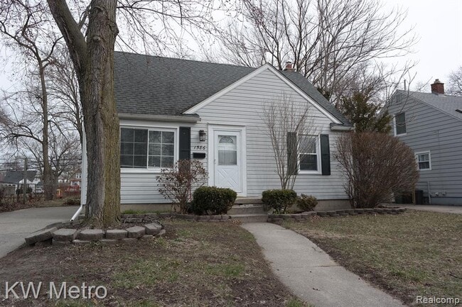 Photo - 1586 W Saratoga St