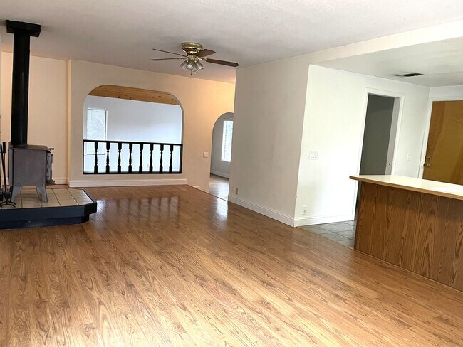 Photo - 3 bedroom, 2 bath home in Lake Wildwood, Penn Valley, CA 95946