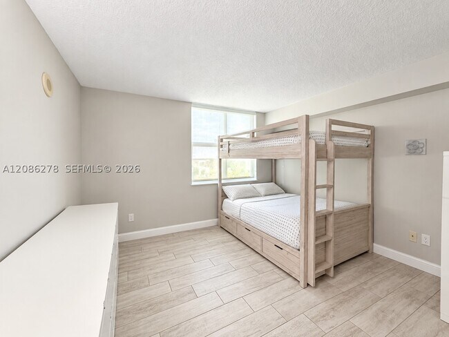 Photo - 3000 Coral Wy Unit 1408