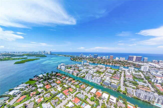 Building Photo - 10101 W Bay Harbor Dr Unit 5