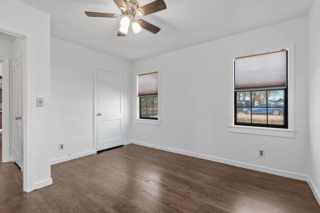 Photo - 3/ 2  Home for Rent!
