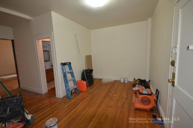 Building Photo - 1634 Commonwealth Ave Unit 3