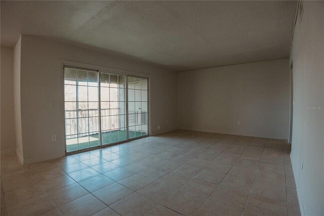 Photo - 4162 Versailles Dr Unit 4162D
