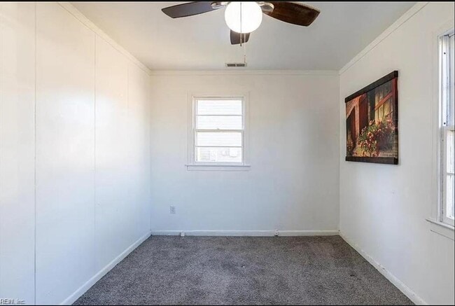 Photo - 769 Denison Ave