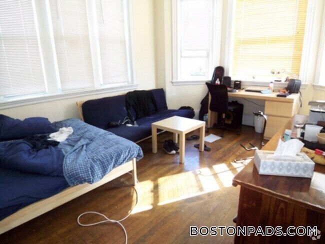 Building Photo - 105 Peterborough St Unit 20 Rental