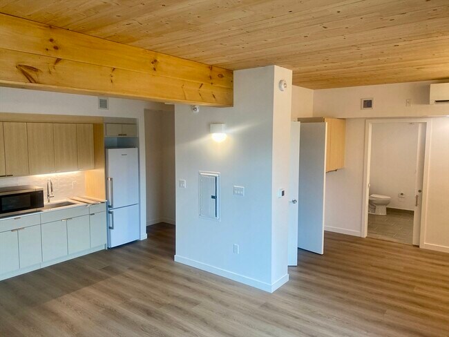 Photo - 154 Broadway Unit 210