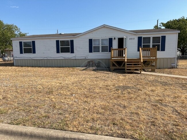 Building Photo - 5013 Tiffany Cir