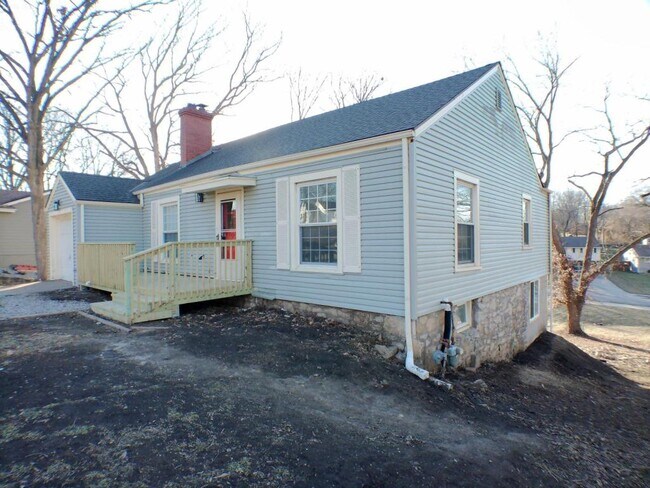 Photo - 5302 N Spruce Ave