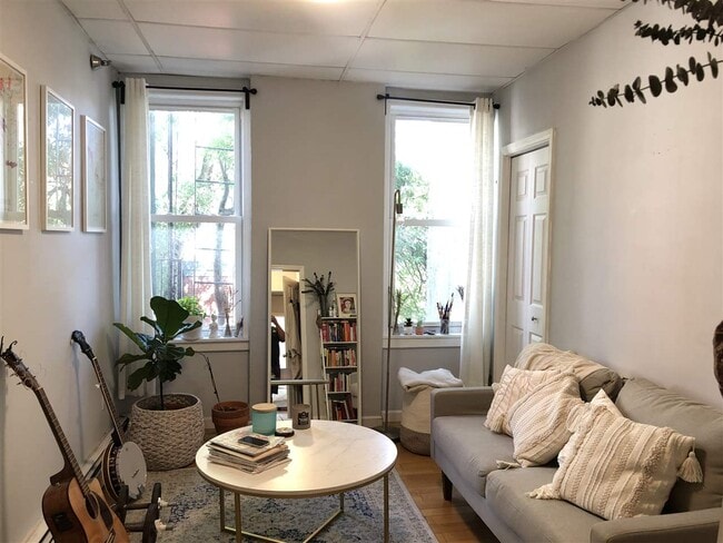 Photo - 466 Monmouth St Unit 2R