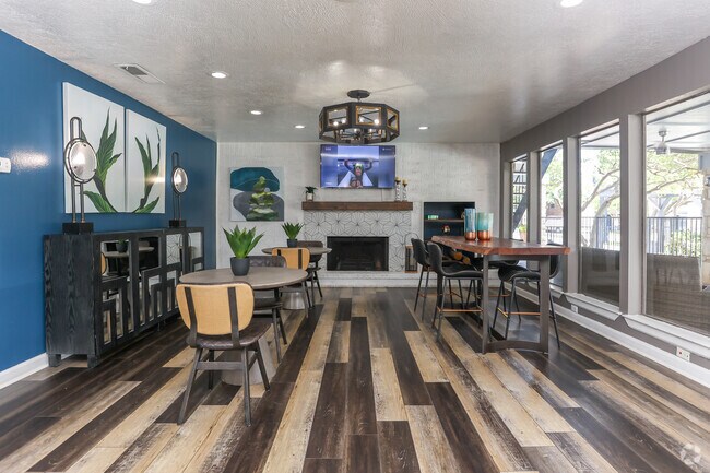 Leasing Office